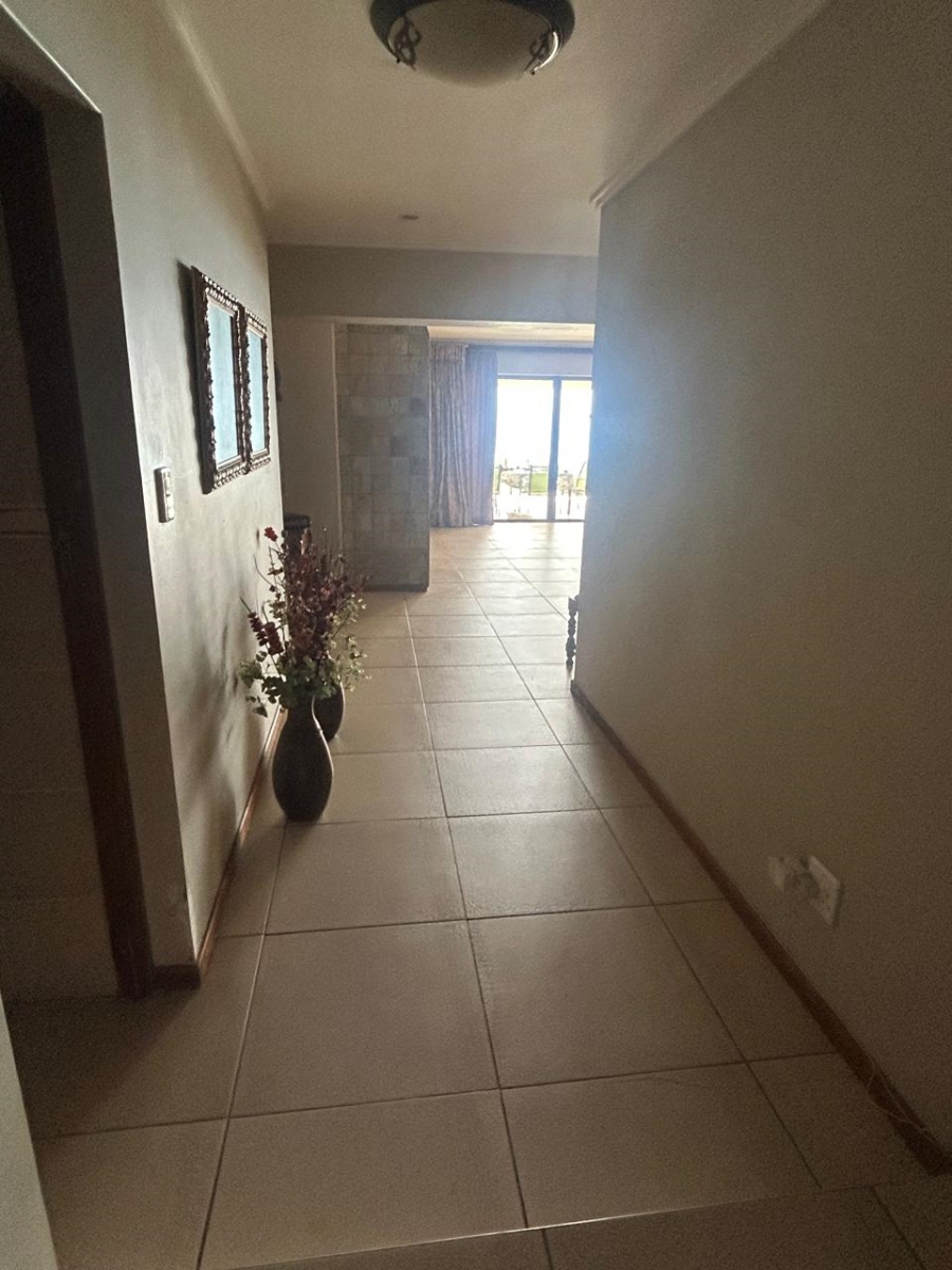 6 Bedroom Property for Sale in Da Nova Western Cape